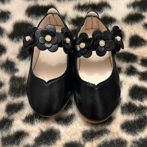 Size 7 Toddler girl shoes